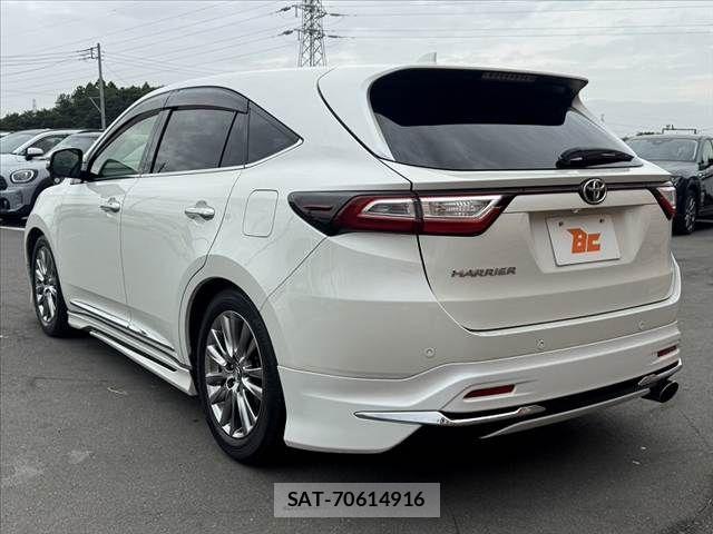 Toyota HARRIER 2018-03 7392283-12