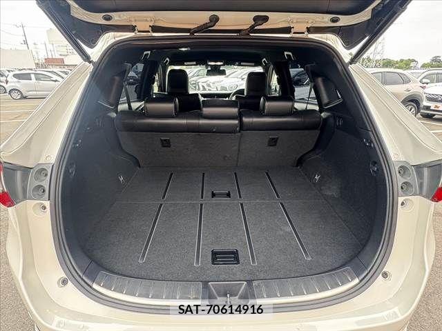 Toyota HARRIER 2018-03 7392283-18