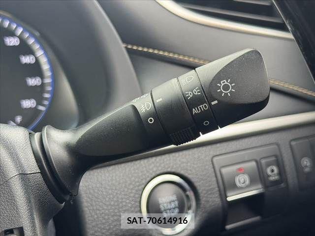 Toyota HARRIER 2018-03 7392283-26