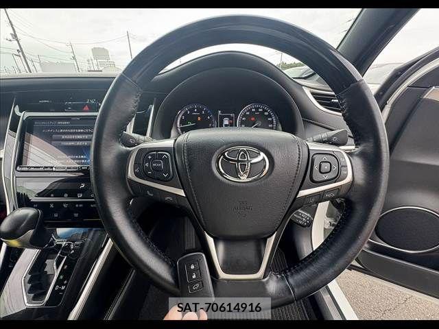 Toyota HARRIER 2018-03 7392283-6