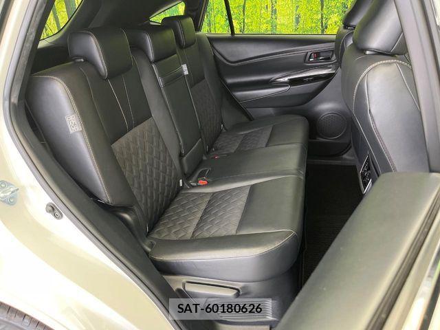 Toyota HARRIER 2018-10 7392280-9