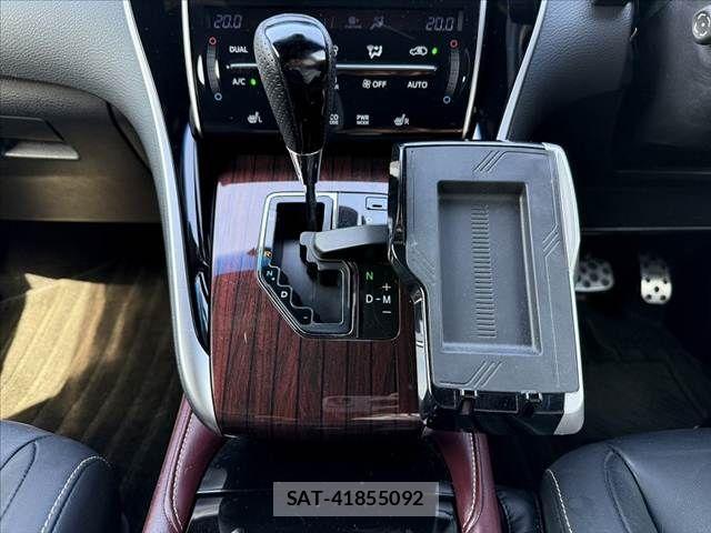 Toyota HARRIER 2016-10 7454602-24