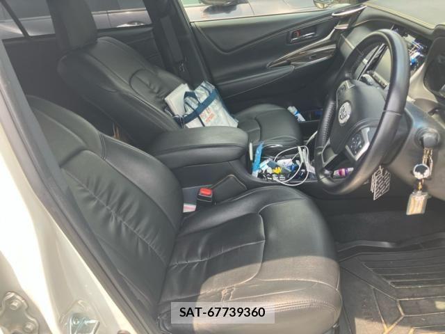 Toyota HARRIER 2015-10 7454611-11