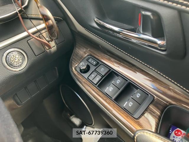 Toyota HARRIER 2015-10 7454611-19