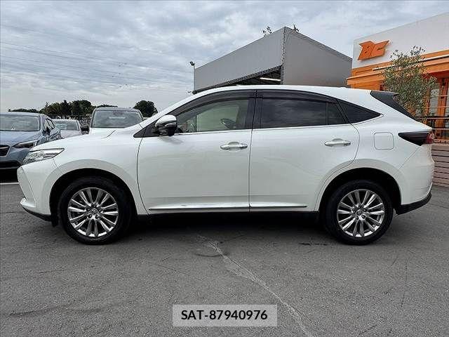 Toyota HARRIER 2019-08 7454597-10