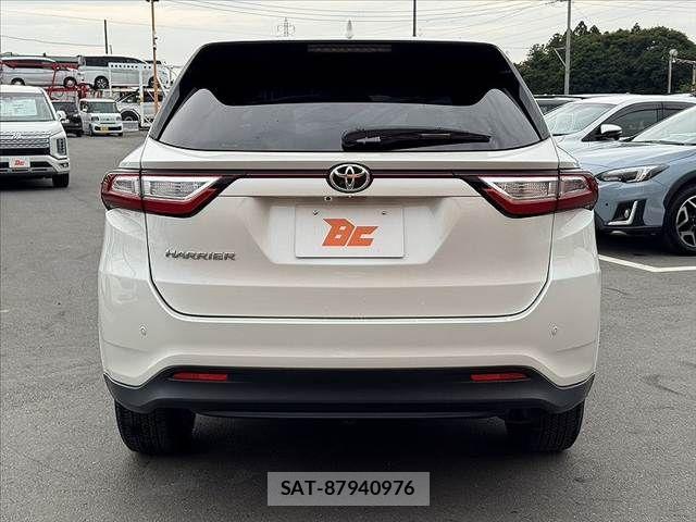 Toyota HARRIER 2019-08 7454597-13