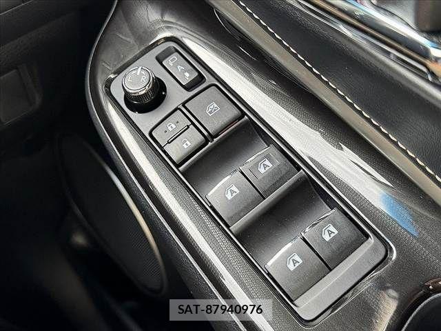Toyota HARRIER 2019-08 7454597-24