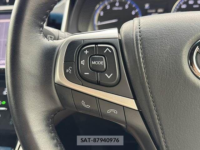 Toyota HARRIER 2019-08 7454597-28