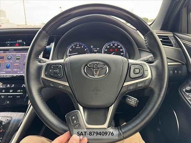 Toyota HARRIER 2019-08 7454597-6