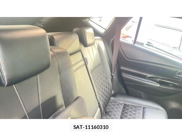 Toyota HARRIER 2018-04 7454592-22
