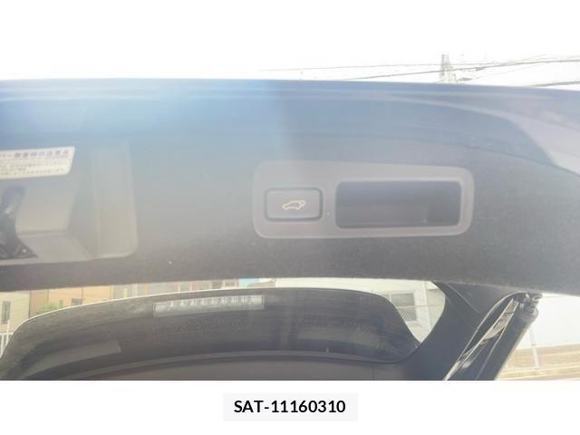 Toyota HARRIER 2018-04 7454592-24
