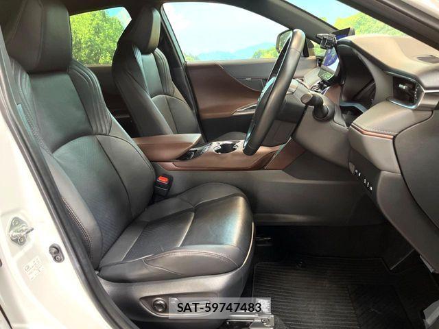 Toyota HARRIER 2024-06 7454576-7