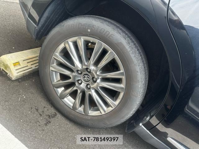 Toyota HARRIER 2017-01 7500774-7