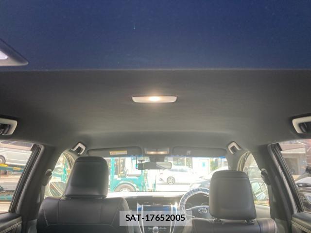 Toyota HARRIER 2019-09 7508755-9