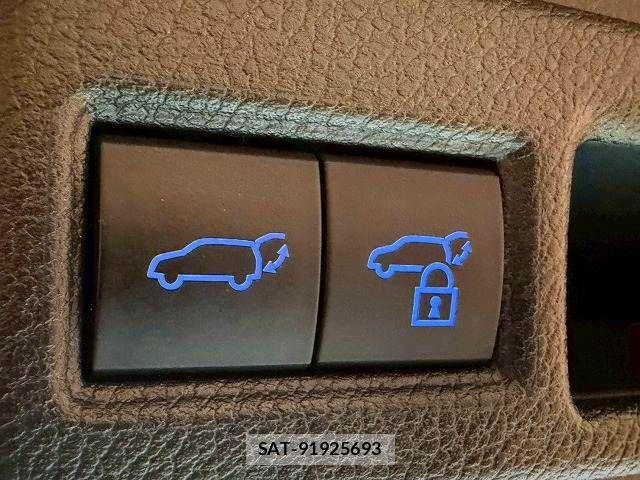 Toyota HARRIER 2020-12 7500736-3