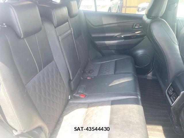Toyota HARRIER 2017-07 7508756-9