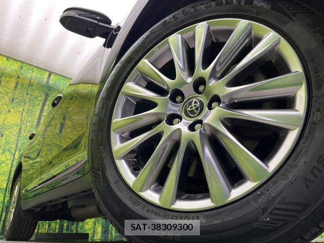 Toyota HARRIER 2018-12 7500769-12
