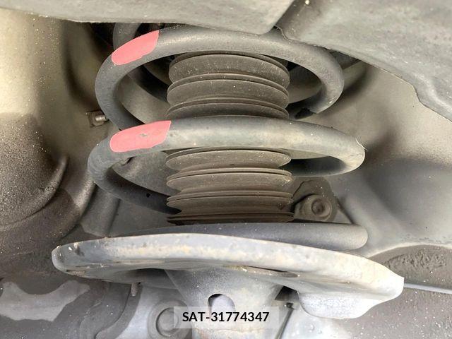 Toyota HARRIER 2016-11 7562186-19