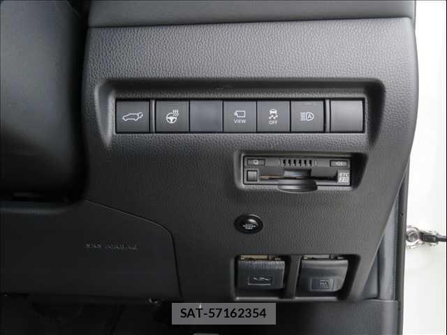 Toyota HARRIER 2020-08 7616795-13