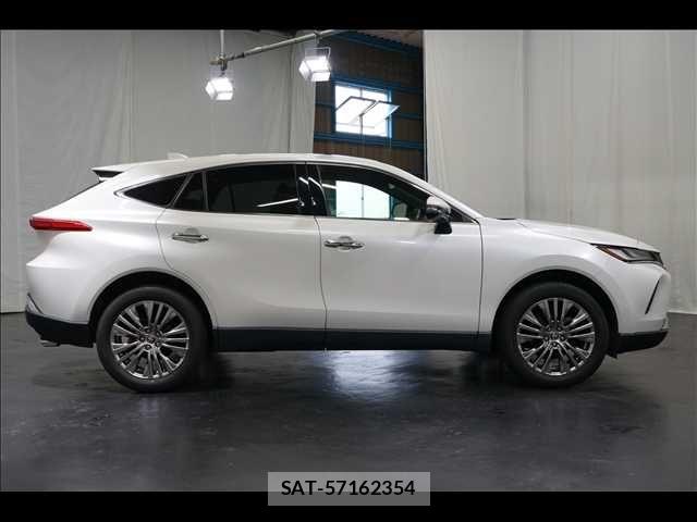Toyota HARRIER 2020-08 7616795-15