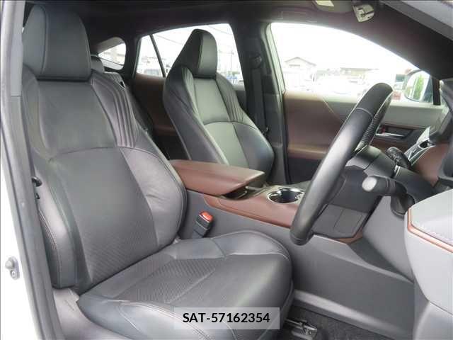 Toyota HARRIER 2020-08 7616795-16