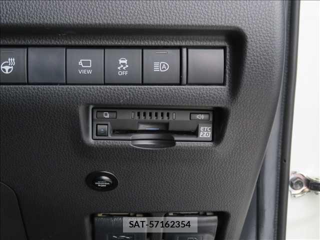 Toyota HARRIER 2020-08 7616795-7