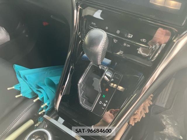 Toyota HARRIER 2019-09 7616811-15