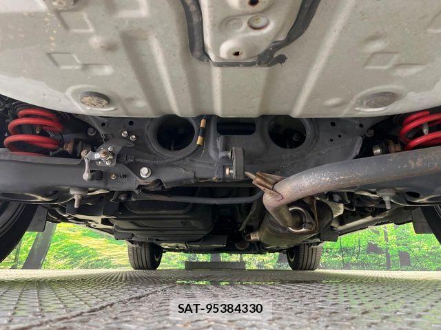 Toyota HARRIER 2015-08 7616826-19