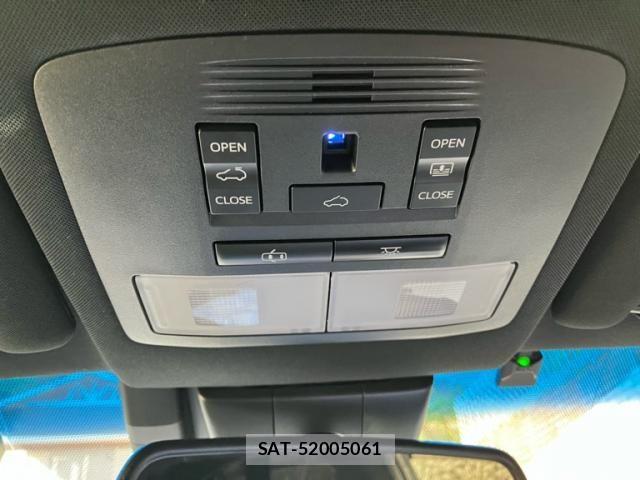 Toyota HARRIER 2018-06 7616812-25