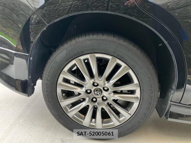 Toyota HARRIER 2018-06 7616812-7