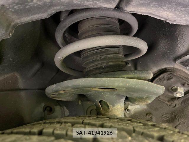 Toyota HARRIER 2016-03 7616830-19