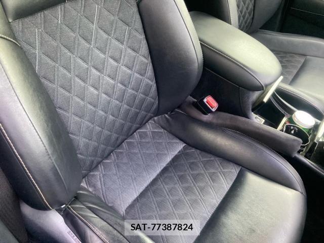 Toyota HARRIER 2015-03 7616837-24