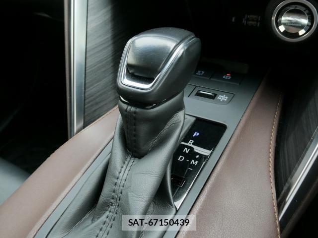 Toyota HARRIER 2020-11 7616799-29