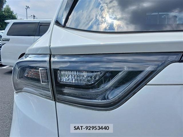 Toyota HARRIER 2015-01 7616833-27