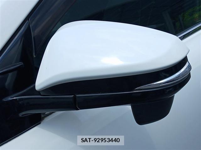 Toyota HARRIER 2015-01 7616833-29
