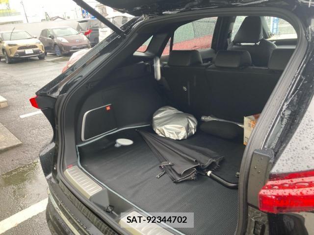 Toyota HARRIER 2023-04 7616789-16