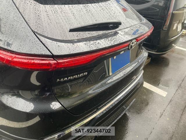 Toyota HARRIER 2023-04 7616789-1
