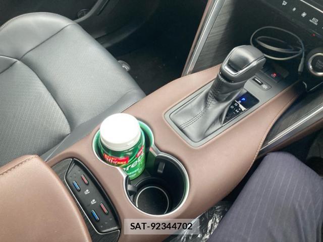 Toyota HARRIER 2023-04 7616789-20
