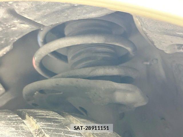 Toyota HARRIER 2017-06 7616818-11