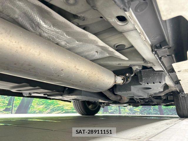 Toyota HARRIER 2017-06 7616818-19