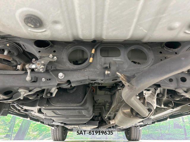 Toyota HARRIER 2017-08 7616820-18