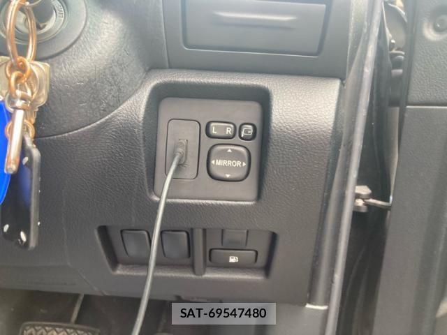 Toyota HARRIER 2009-04 7723755-16