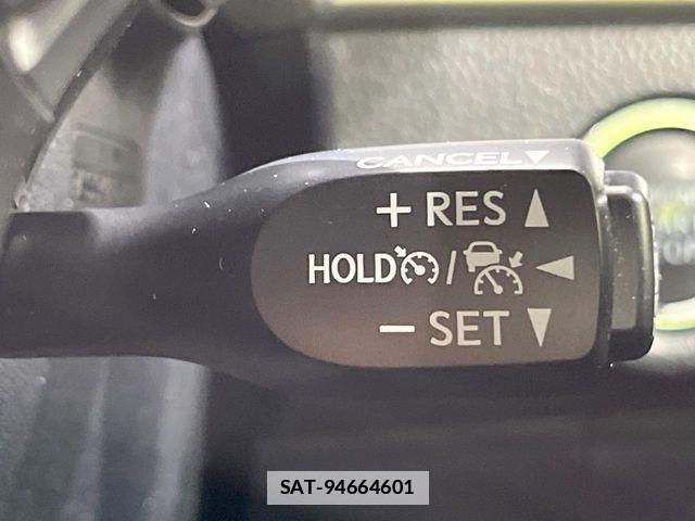 Toyota HARRIER 2018-04 7785272-5