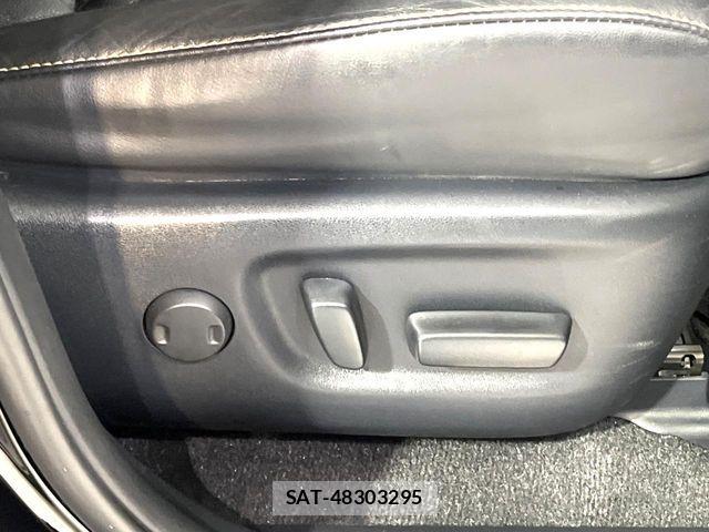 Toyota HARRIER 2018-11 7785278-5