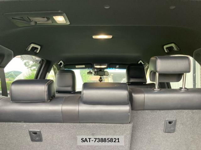 Toyota HARRIER 2018-08 7876666-16