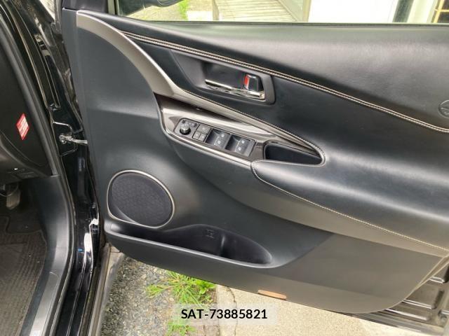 Toyota HARRIER 2018-08 7876666-18