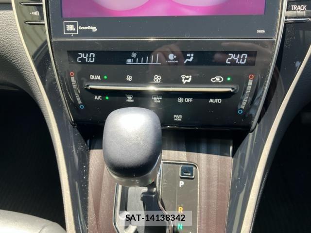 Toyota HARRIER 2018-11 7876663-24