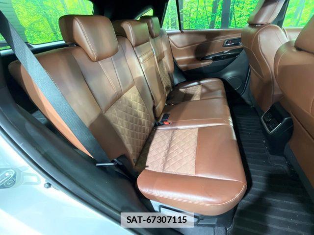 Toyota HARRIER 2018-04 7876667-8
