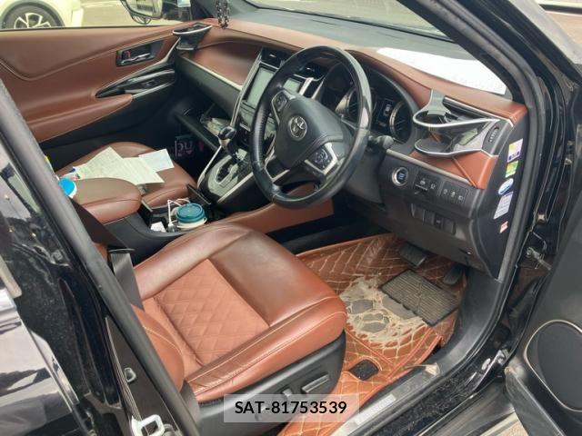 Toyota HARRIER 2018-07 7902673-12