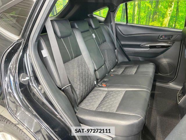 Toyota HARRIER 2017-11 7961894-8